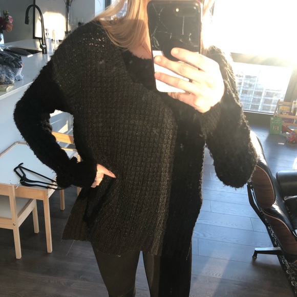 BCBG MAXAZRIA Size XS/S black sweater - Picture 1 of 8